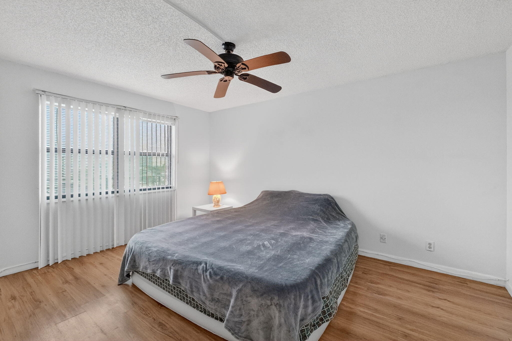 2029 N Ocean Boulevard - Photo 17