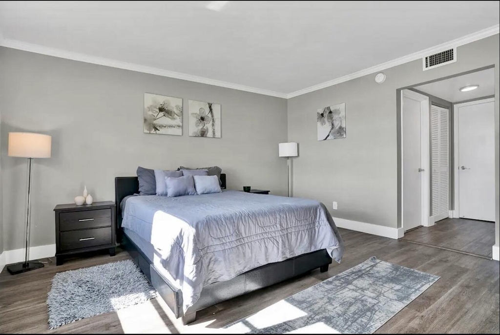 300 Croton Avenue - Photo 9