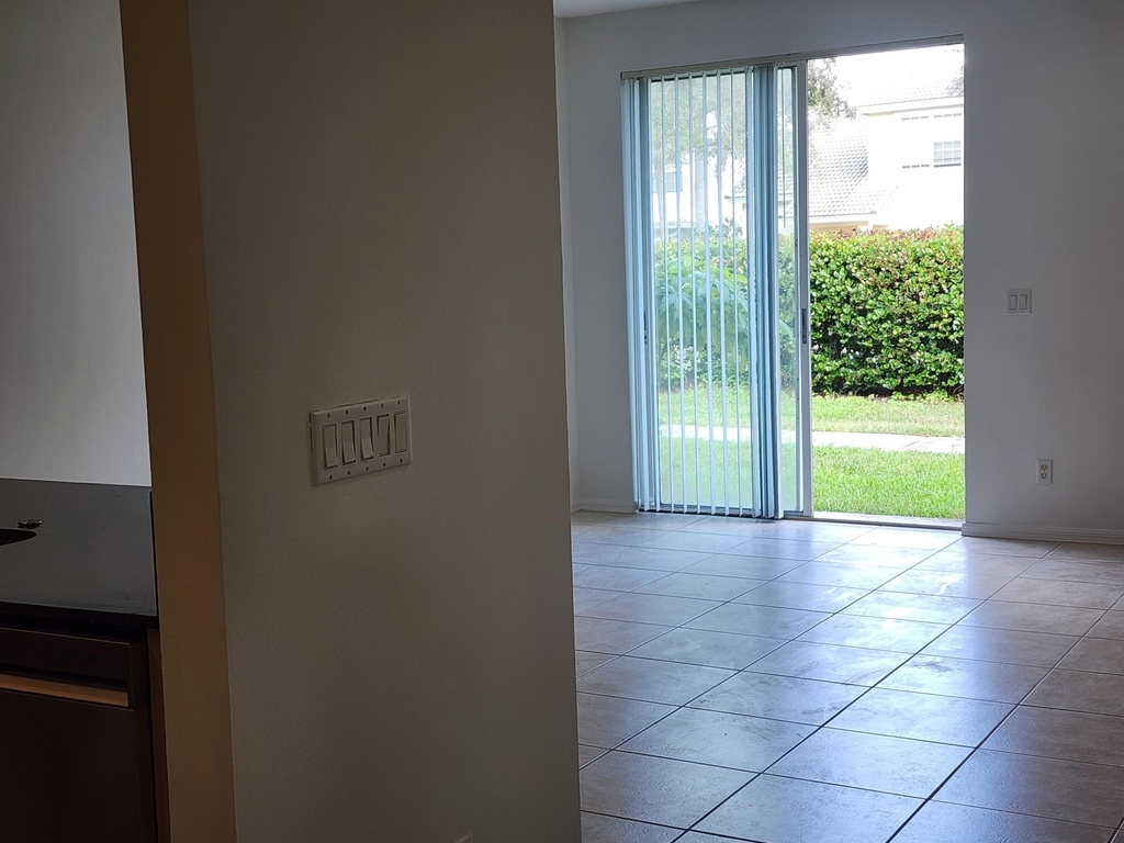 6909 Blue Skies Drive - Photo 9