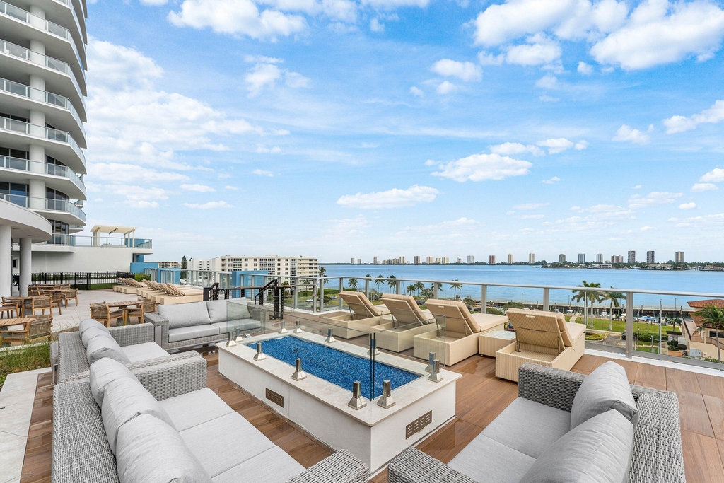 220 Lake Shore Drive - Photo 60