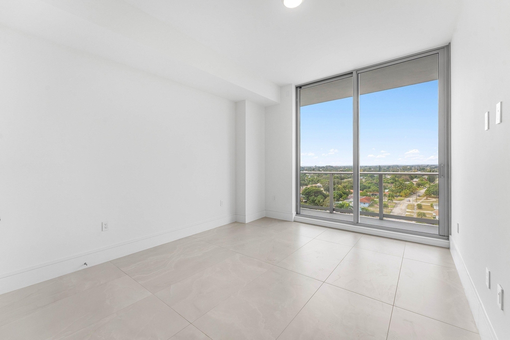 220 Lake Shore Drive - Photo 30
