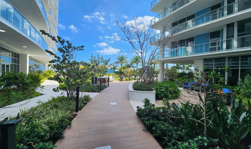 220 Lake Shore Drive - Photo 67