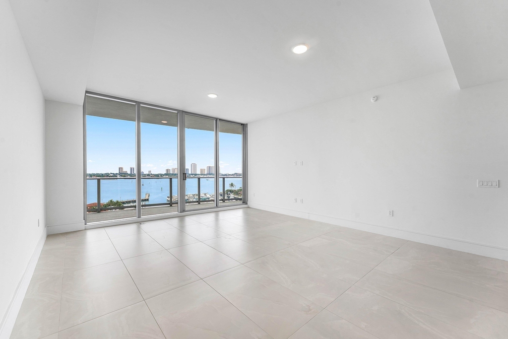 220 Lake Shore Drive - Photo 10