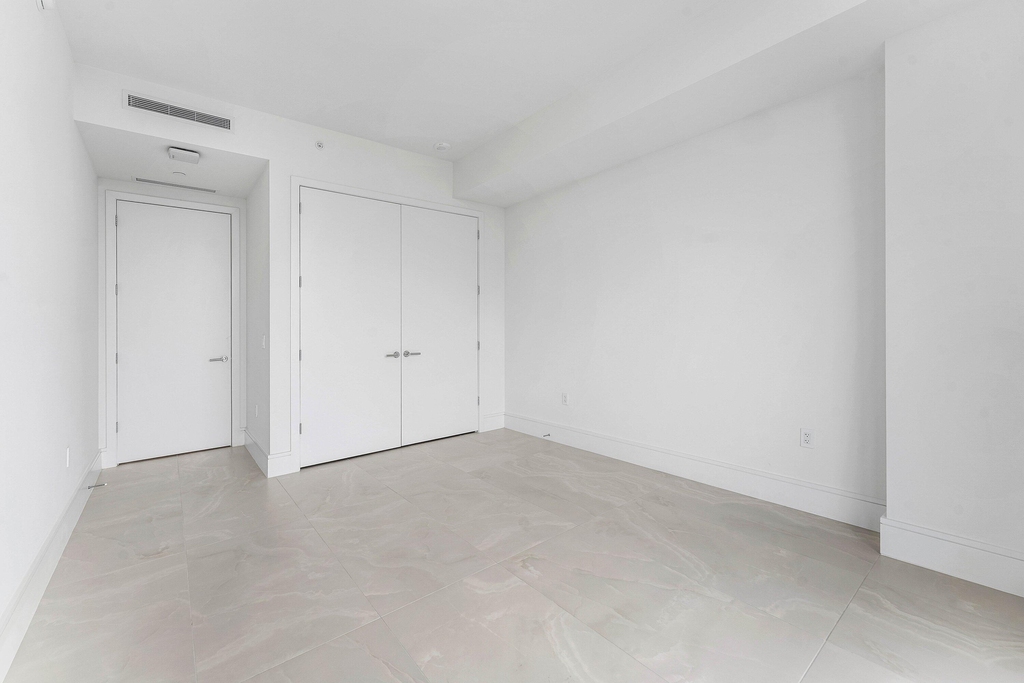 220 Lake Shore Drive - Photo 31