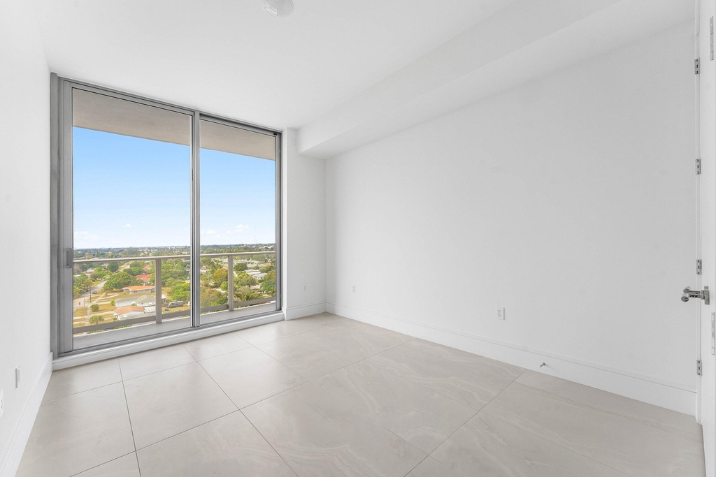 220 Lake Shore Drive - Photo 25