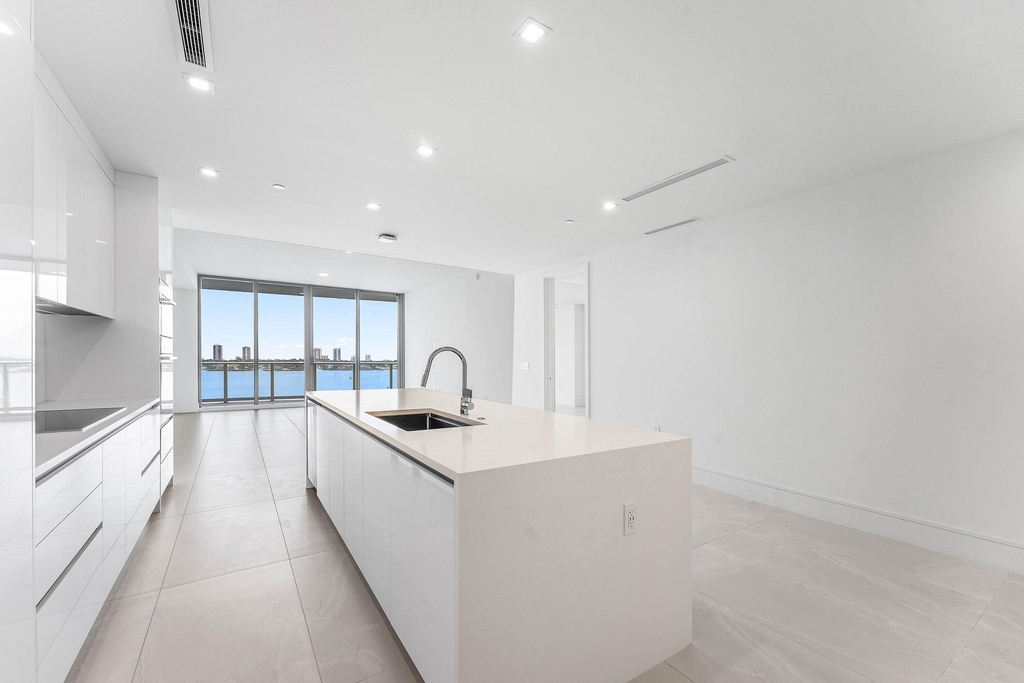 220 Lake Shore Drive - Photo 11