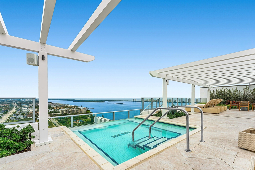 220 Lake Shore Drive - Photo 48