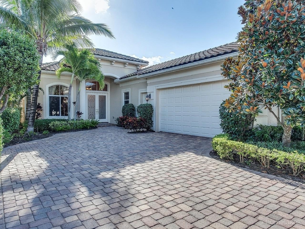 116 Bianca Drive - Photo 0