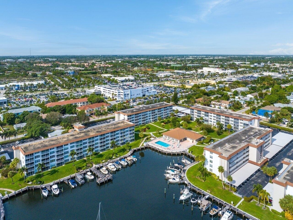 2525 Florida Boulevard - Photo 1
