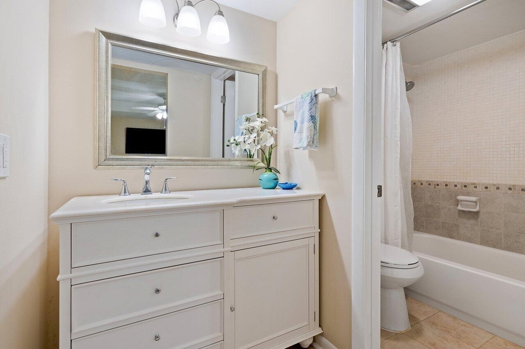 2525 Florida Boulevard - Photo 9