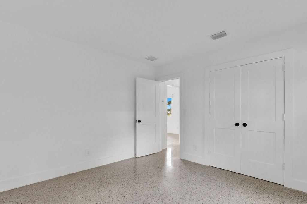 601 Paulina Road - Photo 16