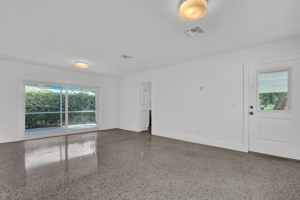 601 Paulina Road - Photo 7