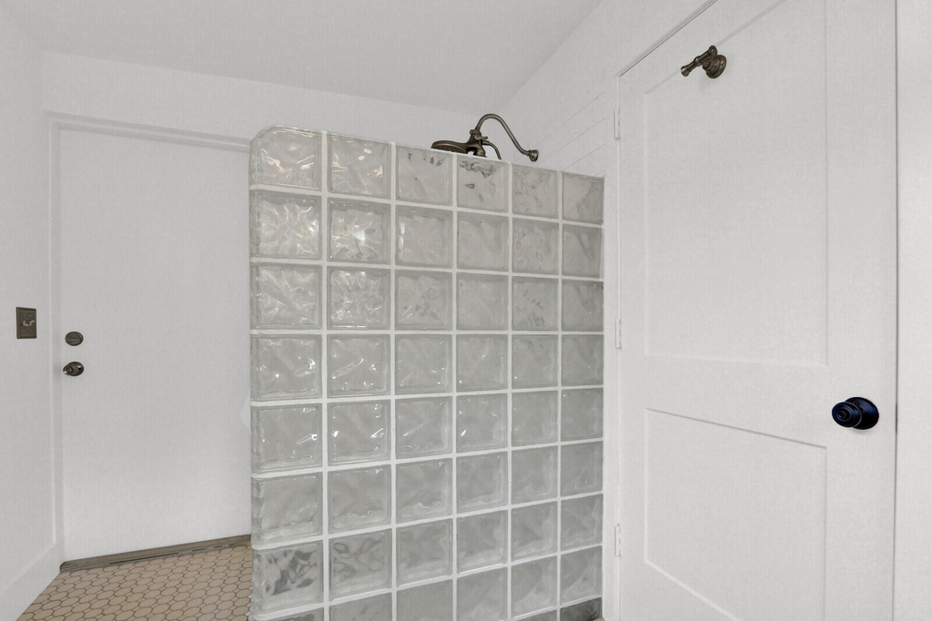 601 Paulina Road - Photo 18