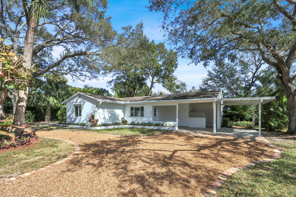 601 Paulina Road - Photo 3