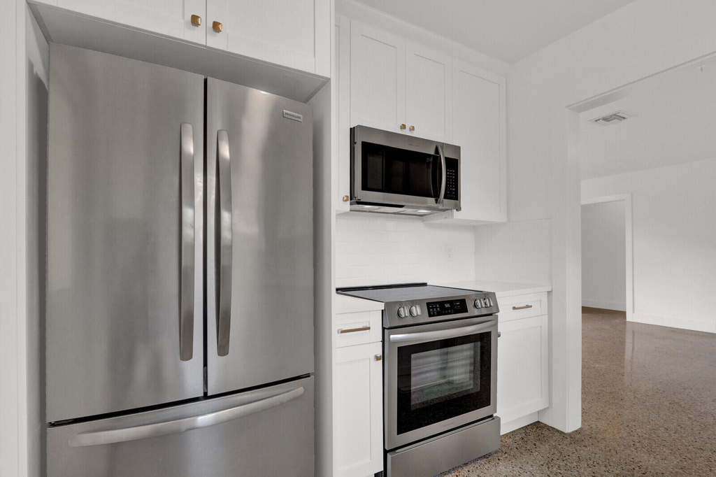 601 Paulina Road - Photo 14