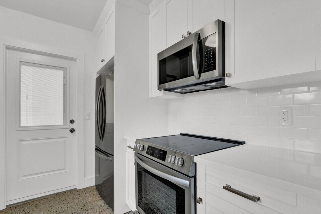 601 Paulina Road - Photo 11