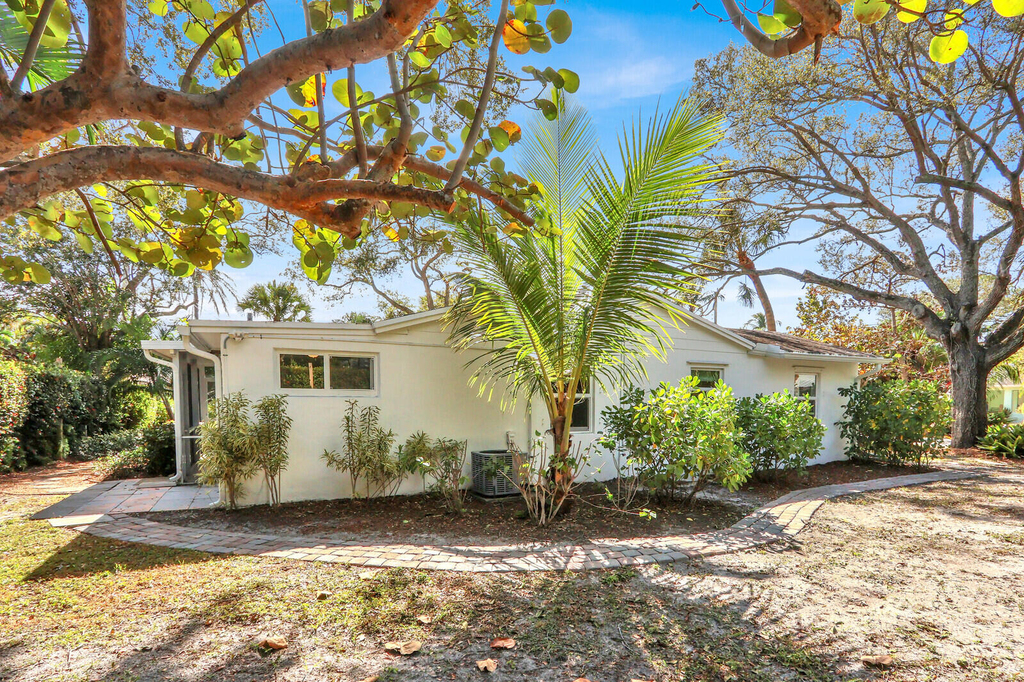 601 Paulina Road - Photo 31