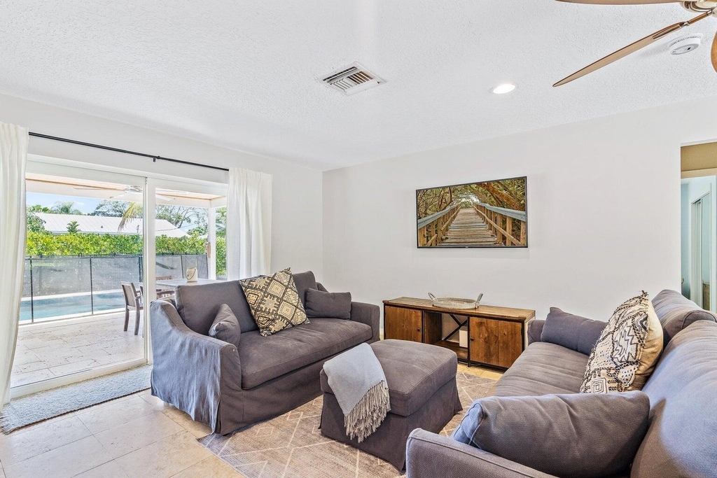 356 Mars Avenue - Photo 15