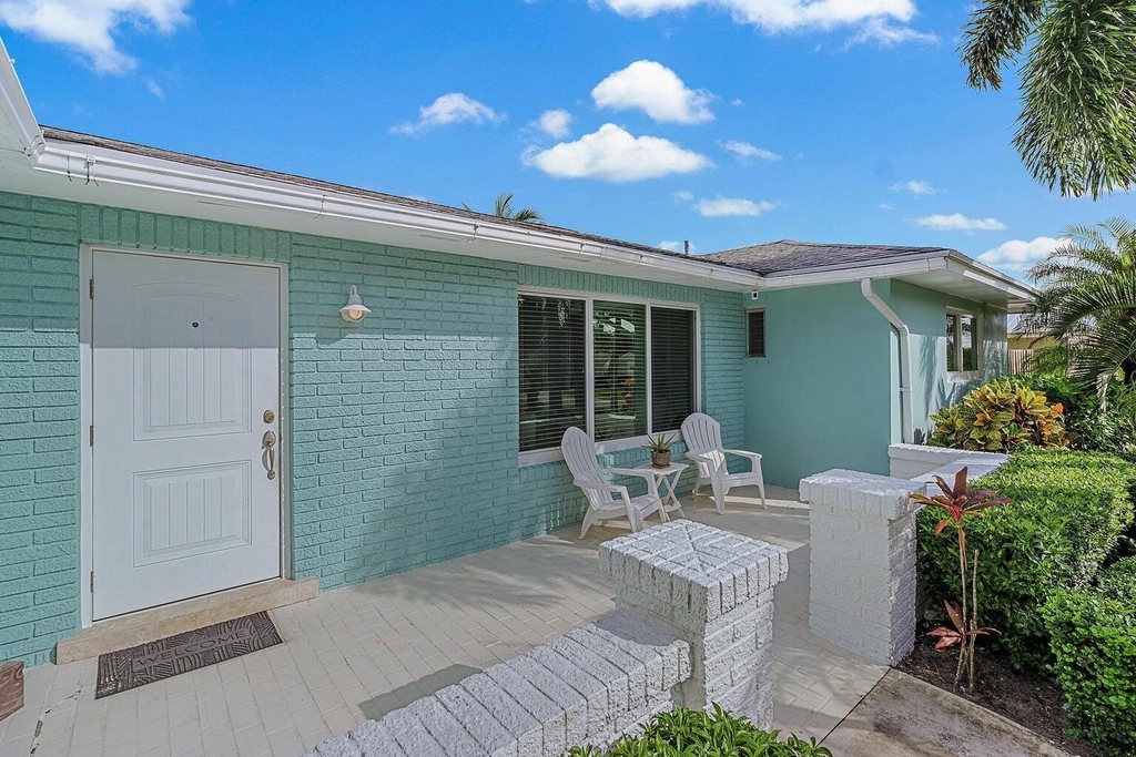 356 Mars Avenue - Photo 2