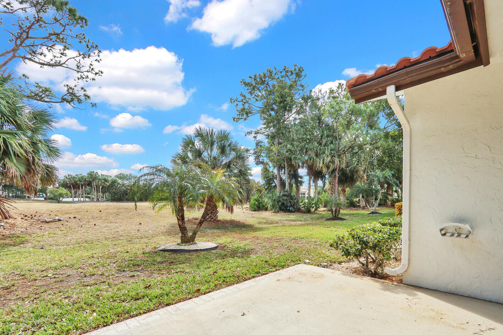 4004 Sw Osprey Creek Way - Photo 32