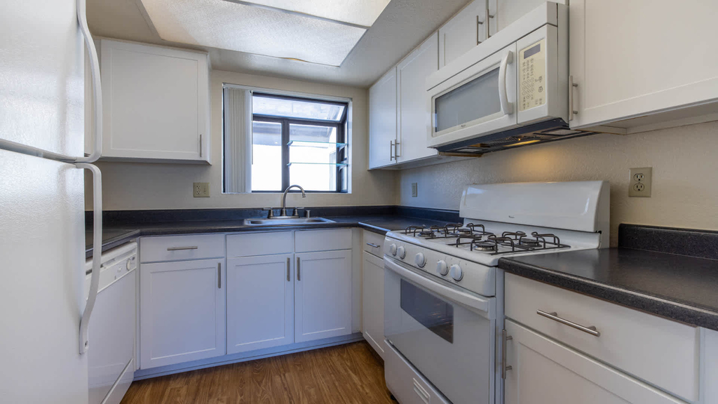 13316 Woodsorrel Road - Photo 4