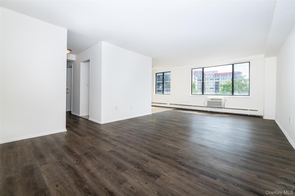 7 Lake Street - Photo 11