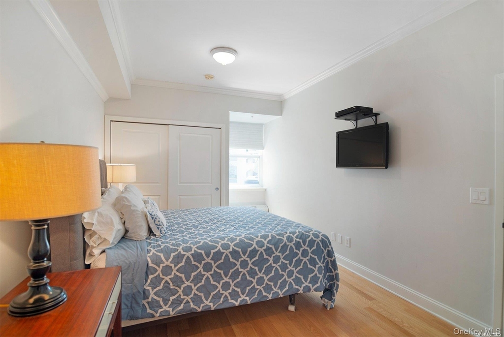 260 Dune Road - Photo 8