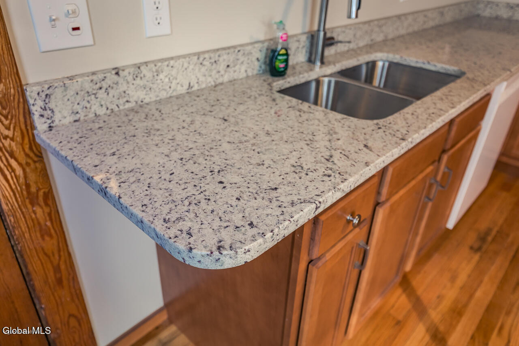 65 Van Derveer Street - Photo 1