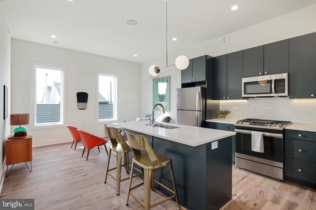 1822 N Front Street - Photo 1