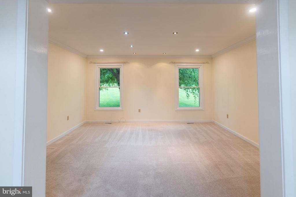 56 W Windrose Drive - Photo 12