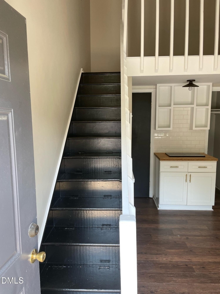 211 Ashe Avenue - Photo 6