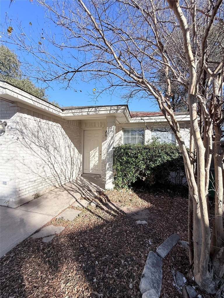 8621 Talyne Chaise Cir - Photo 3