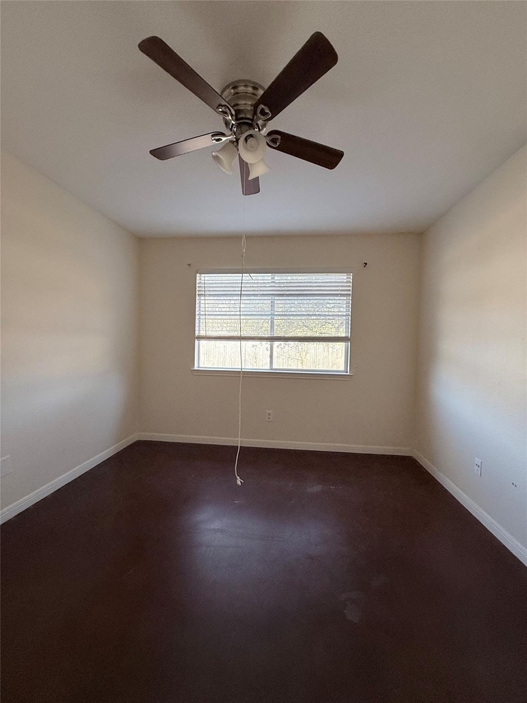 8621 Talyne Chaise Cir - Photo 32