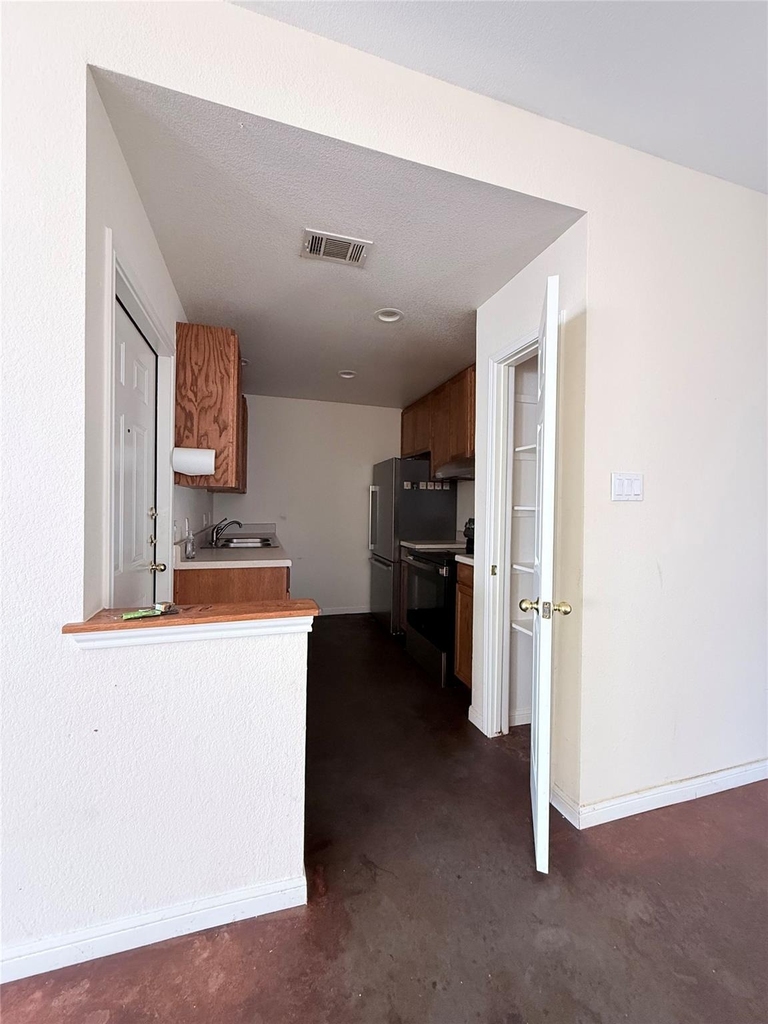8621 Talyne Chaise Cir - Photo 10