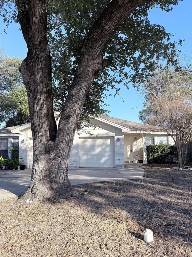 8621 Talyne Chaise Cir - Photo 24