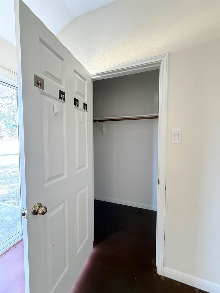 8621 Talyne Chaise Cir - Photo 28