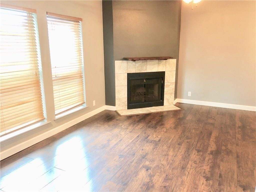 2414 Longview St - Photo 8