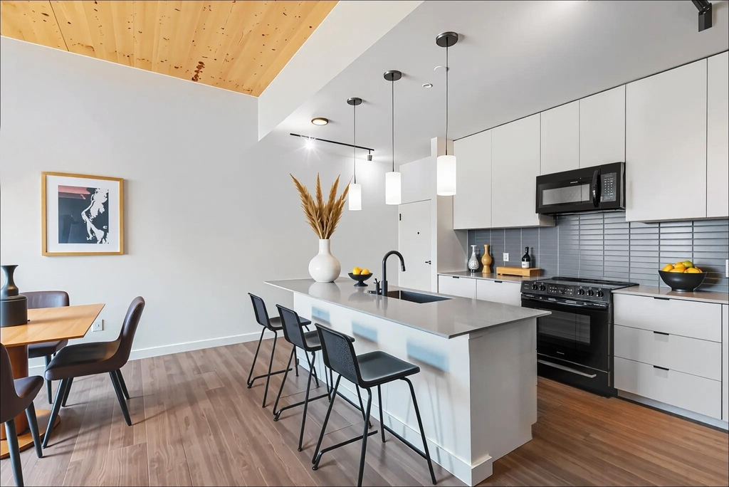 3515 Webberville Rd - Photo 1