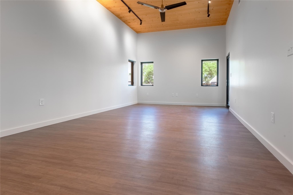 3515 Webberville Rd - Photo 8