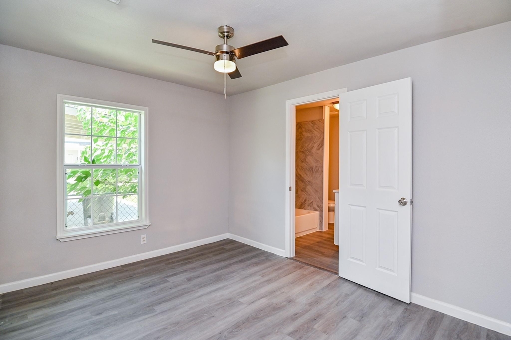 4714 Nichols Street - Photo 14