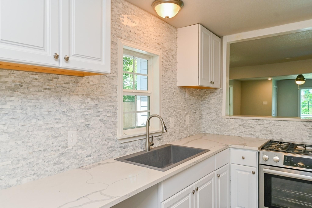 4714 Nichols Street - Photo 10