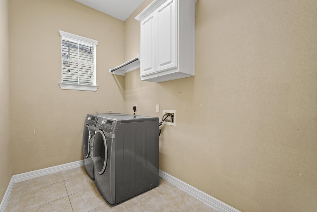 2515 Sentry Oak Way - Photo 10