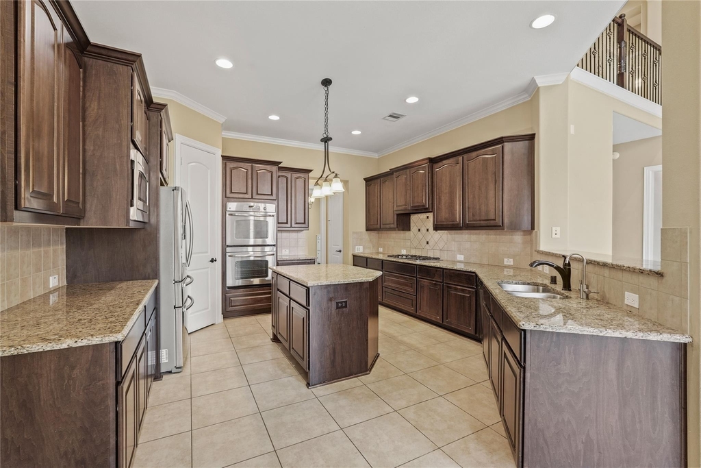 2515 Sentry Oak Way - Photo 11