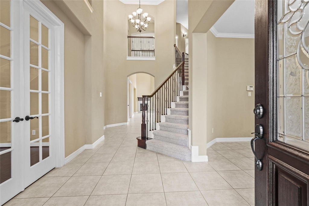 2515 Sentry Oak Way - Photo 2