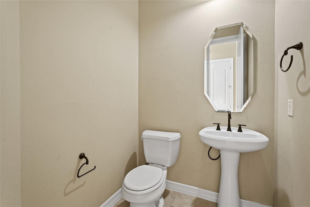 2515 Sentry Oak Way - Photo 6