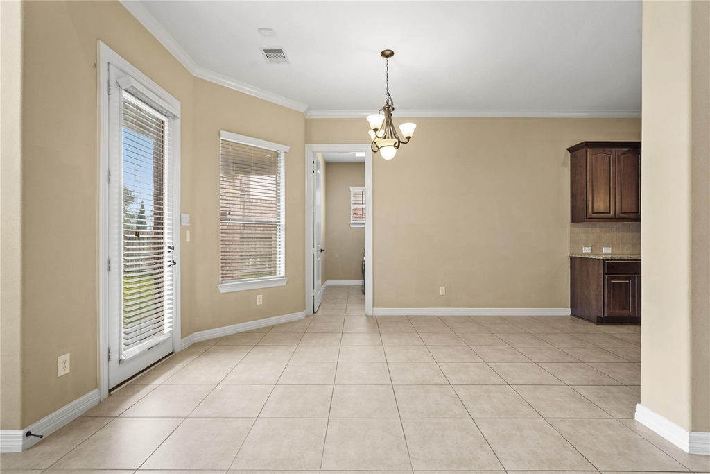 2515 Sentry Oak Way - Photo 9