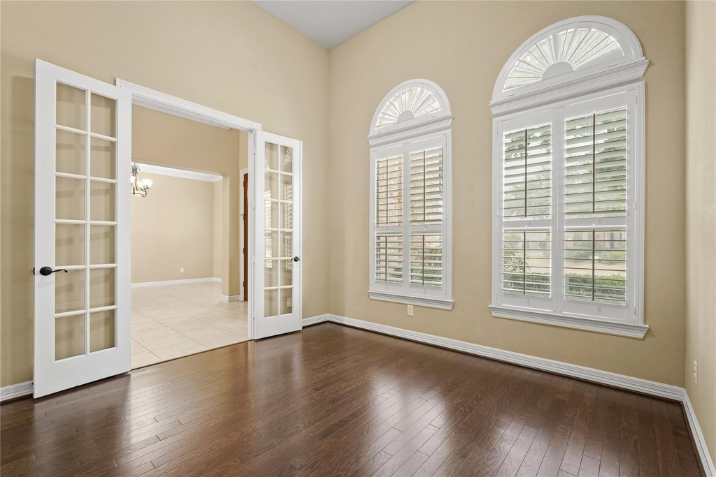 2515 Sentry Oak Way - Photo 4