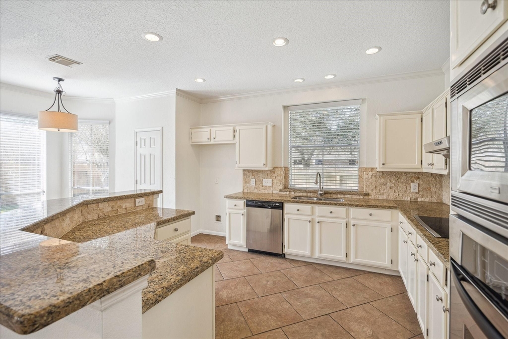 12831 Dove Point Lane - Photo 25