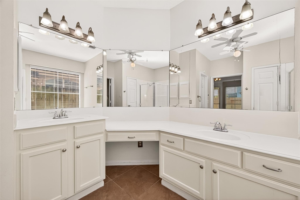 12831 Dove Point Lane - Photo 40