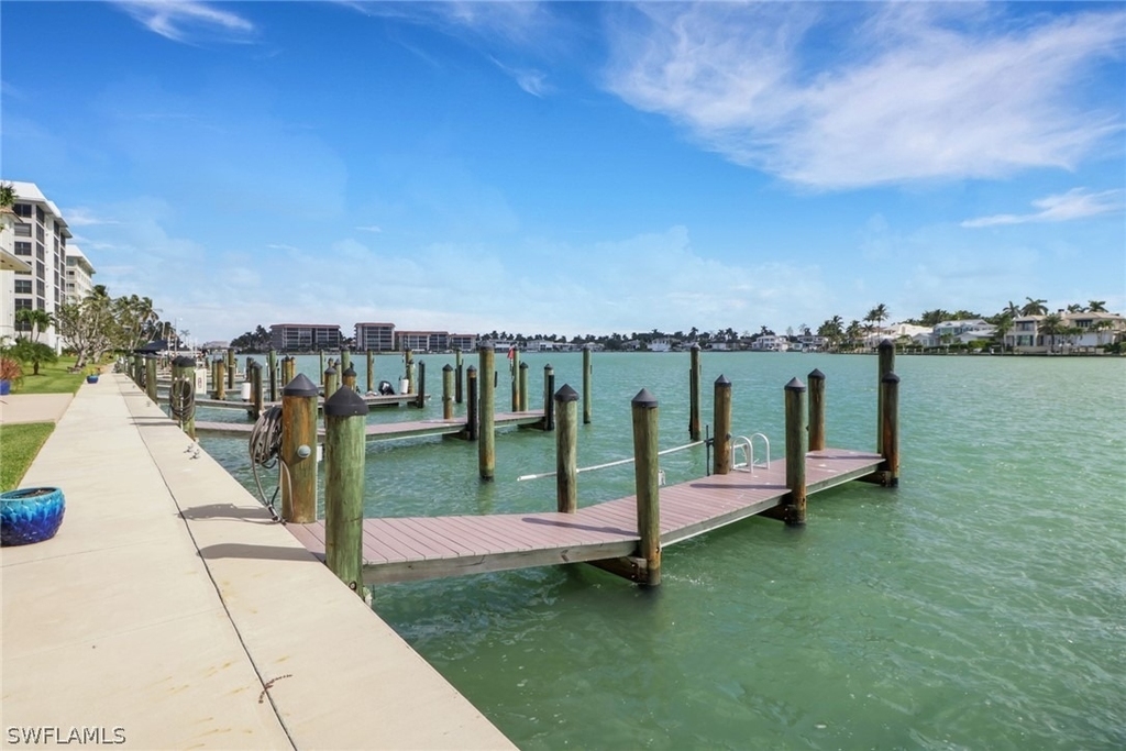 2500 Gulf Shore Boulevard N - Photo 29